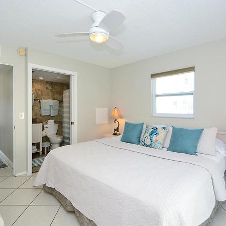 Canal 313 - Right In Siesta Key Village! Екстериор снимка