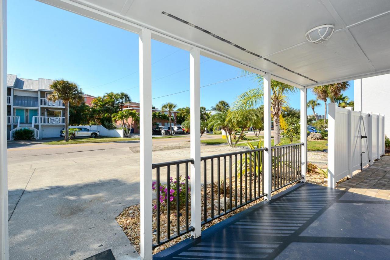 Canal 313 - Right In Siesta Key Village! Екстериор снимка