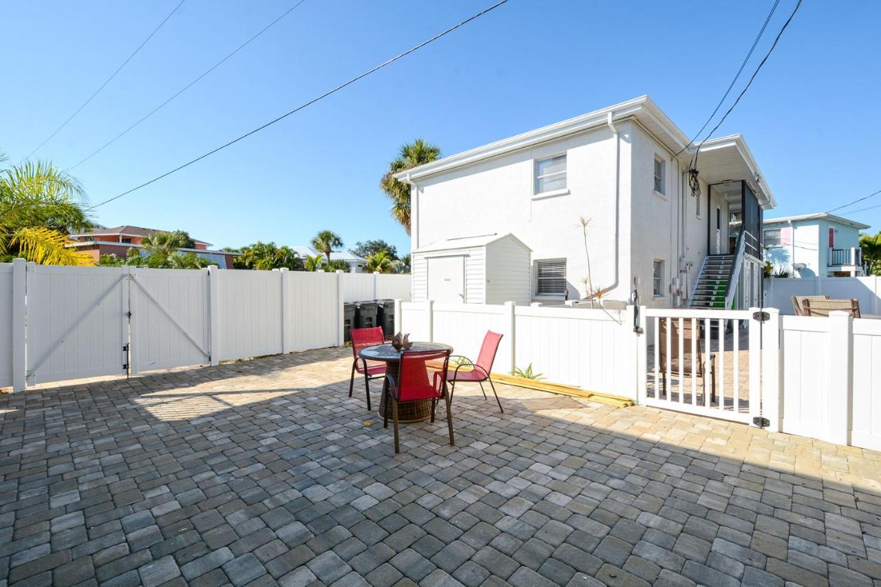 Canal 313 - Right In Siesta Key Village! Екстериор снимка