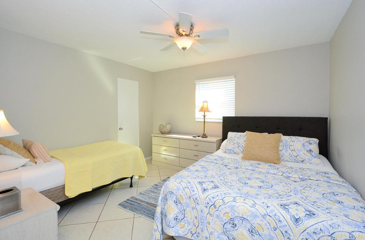 Canal 313 - Right In Siesta Key Village! Екстериор снимка
